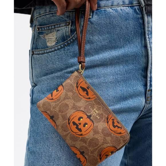 Coach Corner Zip Wristlet In Signature Canvas With Halloween Print Pumpkin NWT - Picture 5 of 16